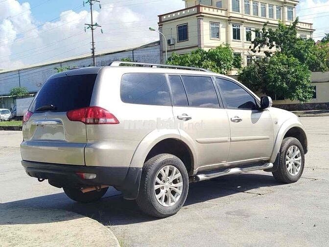 Mitsubishi Pajero Sport 2015