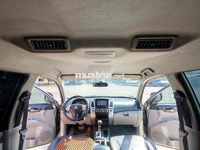 Mitsubishi Pajero Sport 2015