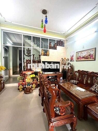 Cho thuê nhà 3 tầng mặt tiền đường 10m5 Ngô Tất Tố - hòa cường