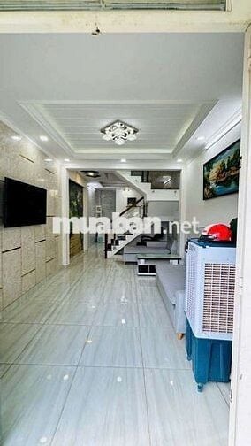 Cho thuê nhà full NT 2pn 2wc hẻm 434 Phạm Văn Chiêu