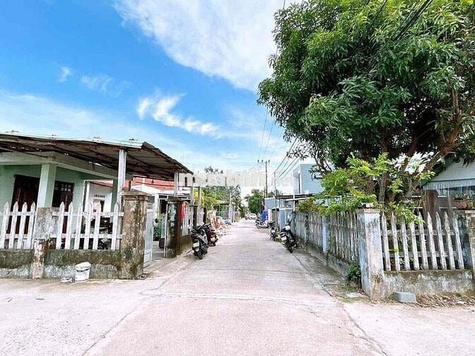 Bán lô đất đẹp đường bê tông 3m, gần làn Đại Học, Q.Ngũ Hành Sơn