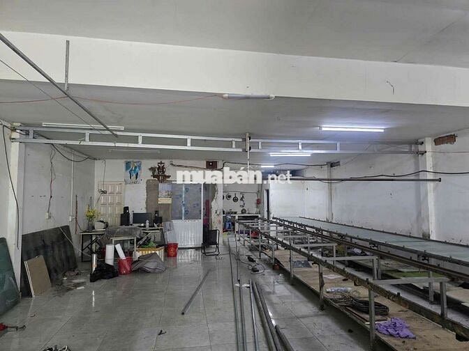 Cho thuê 180m2 kho,xưởng sx đường xe tải lớn kênh 19/5