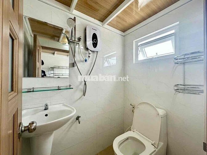 CHO THUÊ PHÒNG GÁC CAO FULL NỘI THẤT CÁCH ĐH NGUYỄN TẤT THÀNH 300m
