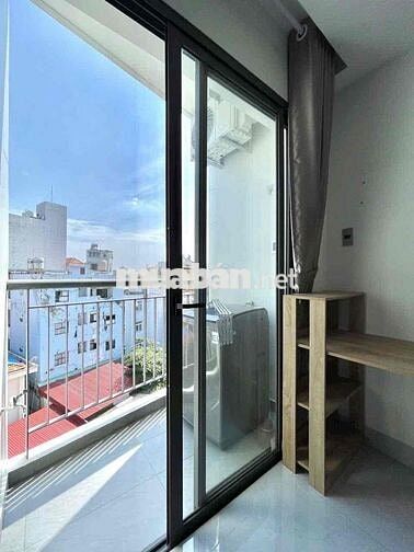 CH STUDIO BAN CÔNG MÁY GIẶT RIÊNG NGAY KẾ CHỢ BÀ CHIỂU