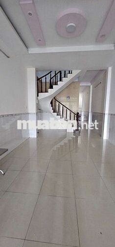 Cho thuê nhà mặt tiền Hai Bà Trưng