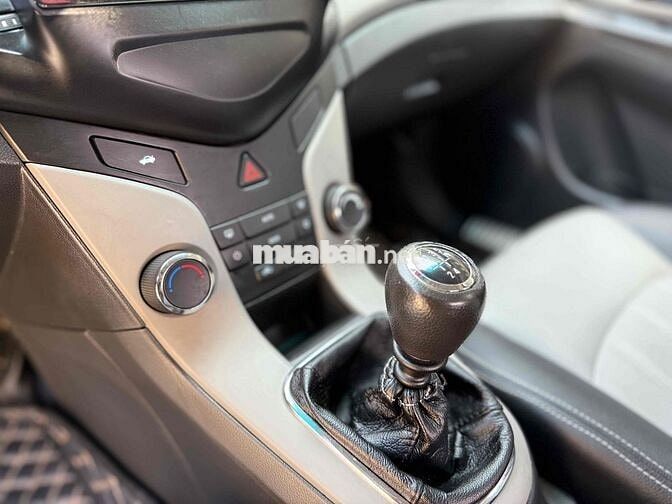 Chevrolet Cruze 1.6 LT 2016. chất xe như mới