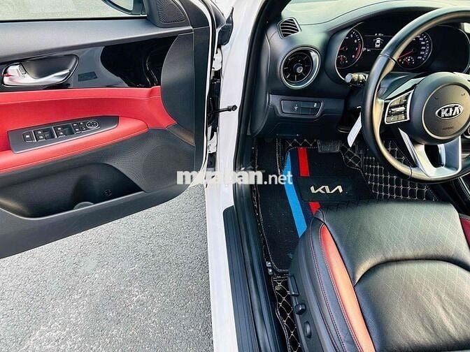 Kia Cerato 2020 2.0 AT Premium
