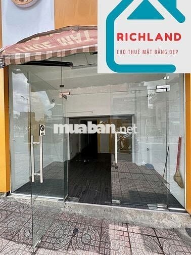 Cho thuê mặt bằng mặt tiền Phan Đình Phùng,P.17, Phú Nhuận_DT:4.2mx10m