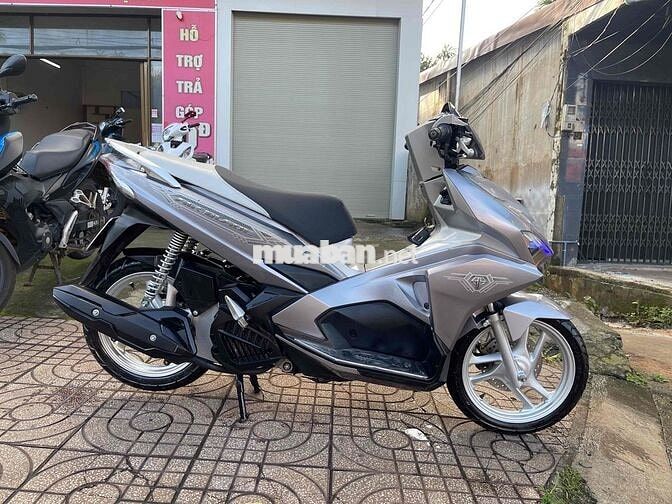 🌟Bán AirBlade.2019.125Fi.khoá ga bạc đen zin êm🌟