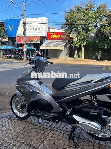🌟Bán AirBlade.2019.125Fi.khoá ga bạc đen zin êm🌟