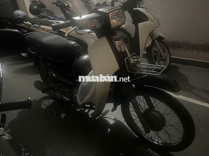 Xe máy Honda Dream II màu Trắng Đen