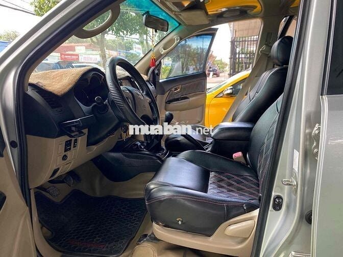 Toyota Fortuner 2014 2.5G 4x2 - 115000 km