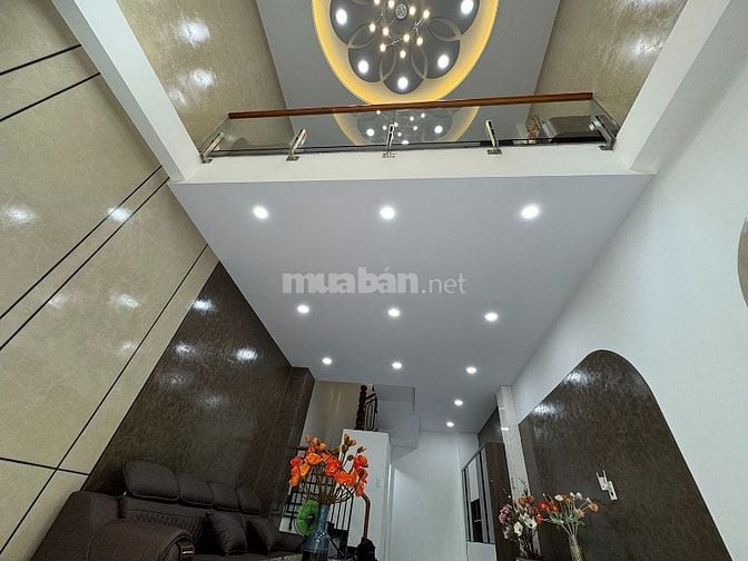 3 lầu t.kế Singapore full nội thất ccấp hẻm xe hơi Khu VIP Quang Trung
