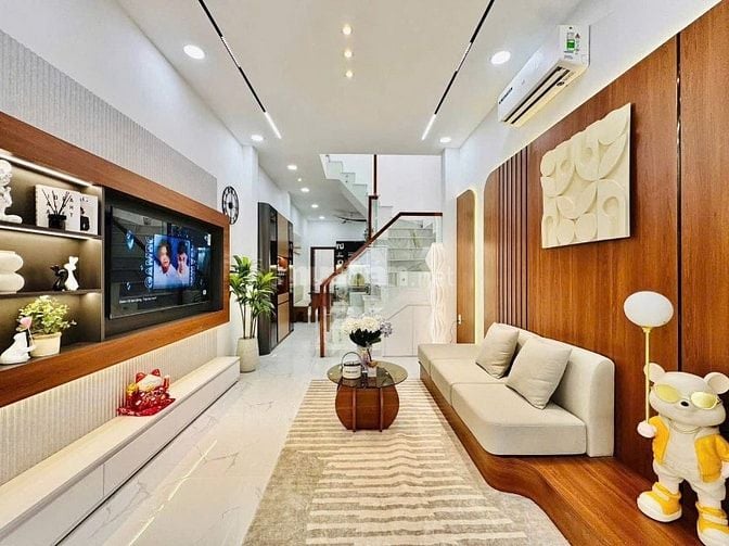 Lên sóng siêu phẩm HOÀNG VIỆT gần khu Bờ Kè, giá dưới 2 tỷ. Xây 3 tầng