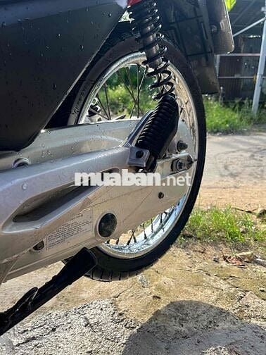dư dùng cần bán xe chạy kĩ sạch đẹp
