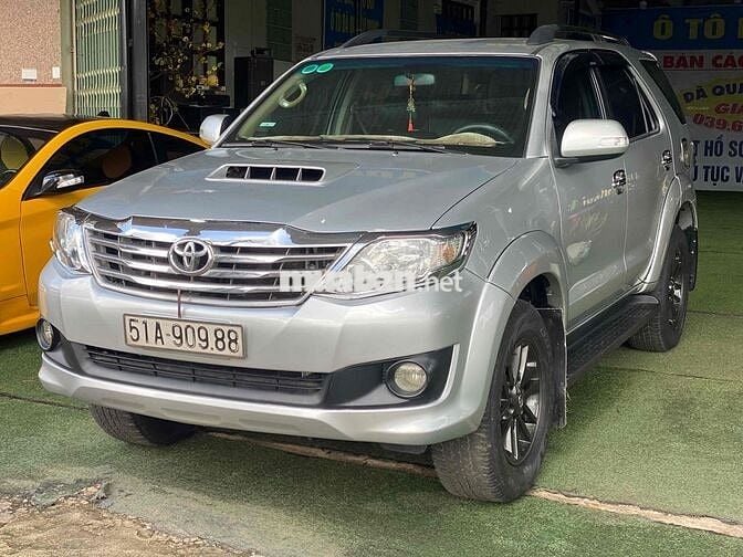 Toyota Fortuner 2014 2.5G 4x2 - 115000 km
