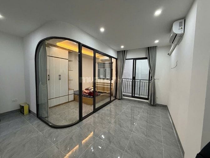 Bán CHDV Hoàng Quốc Việt -LÔ GÓC,MT RỘNG- 128m-Dòng tiền 150 tr/tháng