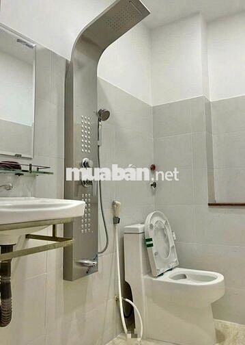 Cần cho thuê nhà 377/4A CMT8 P.12 Q.10