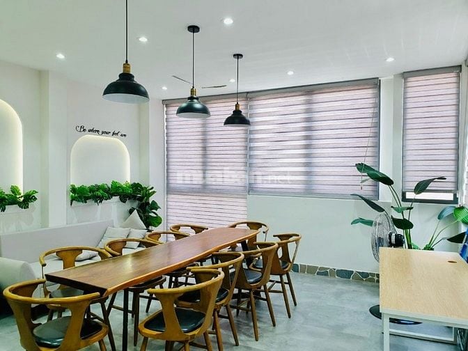 VĂN PHÒNG ĐANG CHO THUÊ NGAY CC HÀ ĐÔ ĐỐI DIỆN BV 175 CHÍNH CHỦ GIÁ 4 