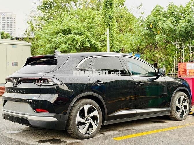 VinFast VF8 2022 VF8 Eco - 49703 km