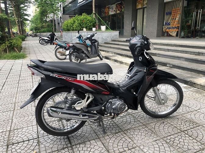 Xe số wave blade 2018 màu đen xe giữ gìn tốt 95%