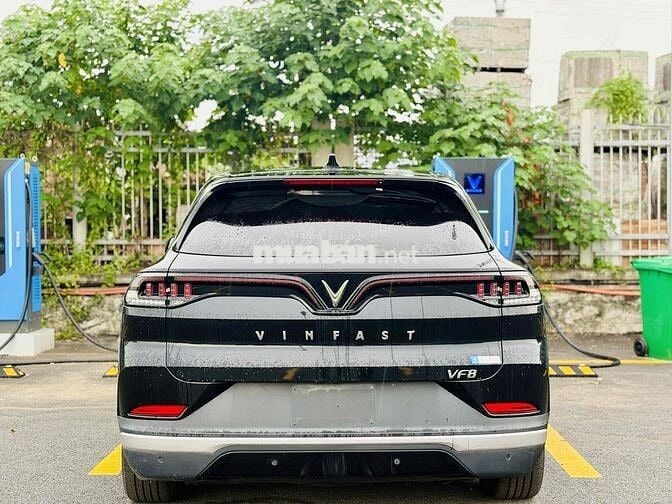 VinFast VF8 2022 VF8 Eco - 49703 km