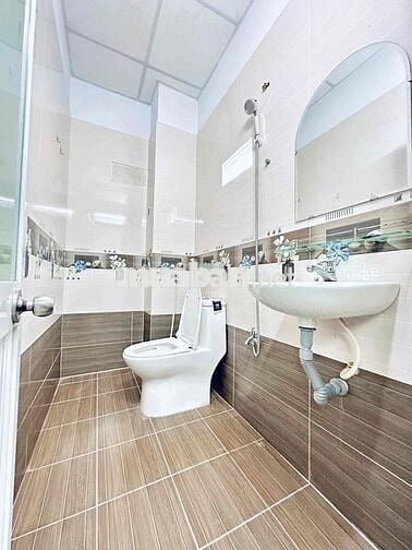 SIÊU PHẨM STUDIO SIÊU MỚI NỘI THẤT SIÊU MỚI XỊN XÒ 100% CHO ĐỂ XE ĐIỆN