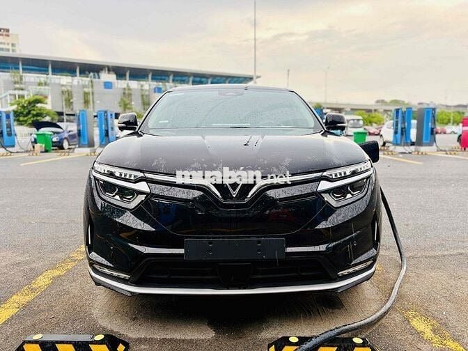 VinFast VF8 2022 VF8 Eco - 49703 km