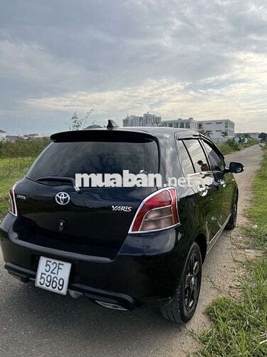 Toyota Yaris 2007 1.3 AT - 127800 km