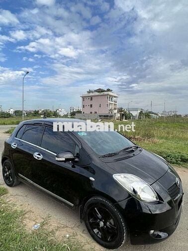 Toyota Yaris 2007 1.3 AT - 127800 km
