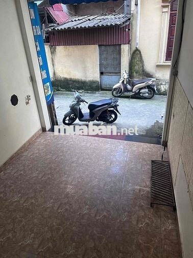 Cho thuê nhà 3 tầng đủ nội thất Thị Trấn Đông Anh.