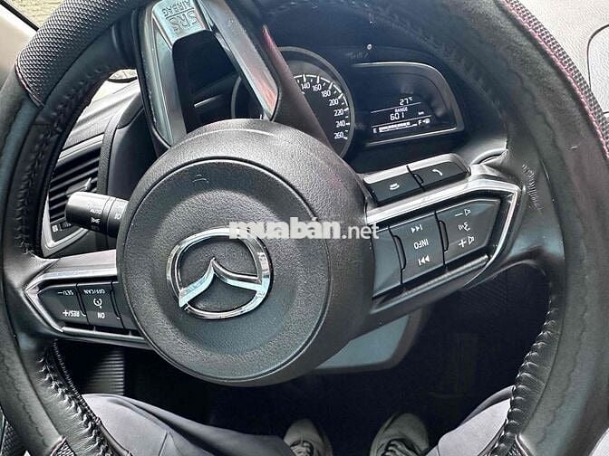 cần bán m3 2018 Facelift 1.5 giá tốt