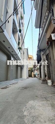 Nhà Cổ Linh, gần Eon.mall.Long Biên 50m-5tầng-6PN-MT4M-7tỷ5, gần Ô tô. Nhà Cổ Linh, gần Eon.mall.Long Biên 50m-5tầng-6PN-MT4M-7tỷ5, gần Ô tô.