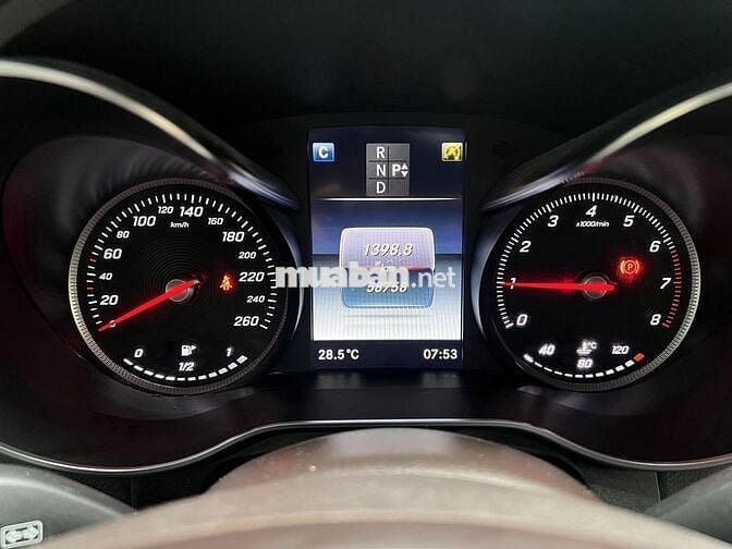 Mercedes Benz GLC 2019 250 - 60000 km
