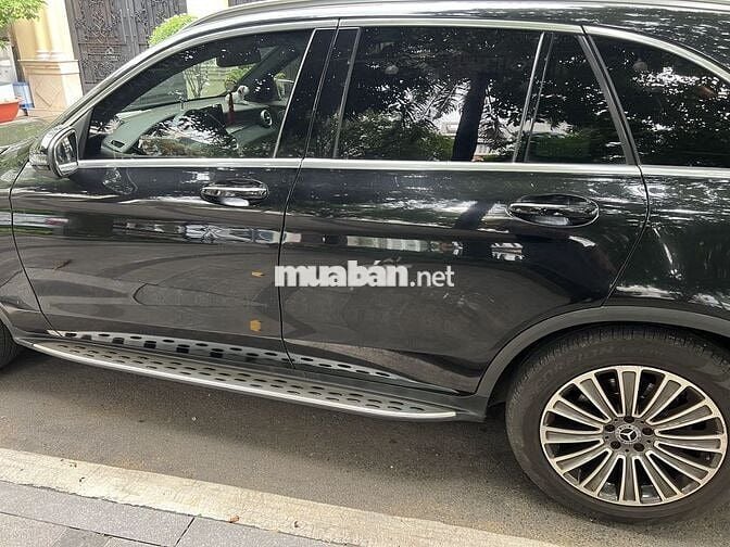 Mercedes Benz GLC 2019 250 - 60000 km