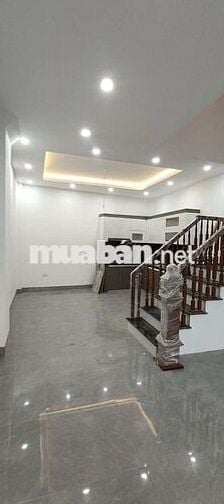 Nhà Cổ Linh, gần Eon.mall.Long Biên 50m-5tầng-6PN-MT4M-7tỷ5, gần Ô tô. Nhà Cổ Linh, gần Eon.mall.Long Biên 50m-5tầng-6PN-MT4M-7tỷ5, gần Ô tô.