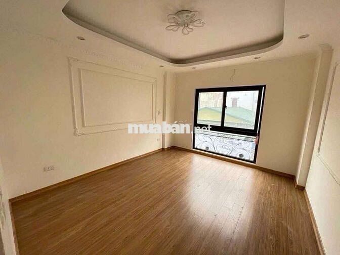 Nhà Cổ Linh, gần Eon.mall.Long Biên 50m-5tầng-6PN-MT4M-7tỷ5, gần Ô tô. Nhà Cổ Linh, gần Eon.mall.Long Biên 50m-5tầng-6PN-MT4M-7tỷ5, gần Ô tô.