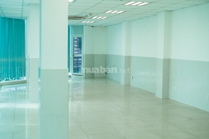 CHO THUÊ 4 SÀN TÒA NHÀ VP GÓC 2MT ĐƯỜNG TRẦN HƯNG ĐẠO Q5 MỖI SÀN 120M 