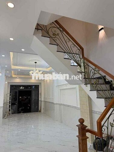 Cần bán Nhà MT DT 4x16,5.2 lầu 4P 4 Wc 2385 đường Phạm Thế