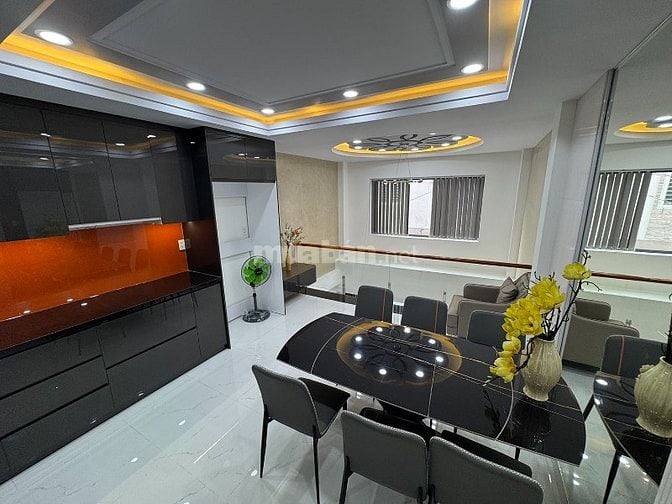 3 lầu t.kế Singapore full nội thất ccấp hẻm xe hơi Khu VIP Quang Trung