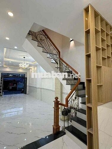 Cần bán Nhà MT DT 4x16,5.2 lầu 4P 4 Wc 2385 đường Phạm Thế