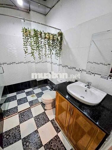 Bán Nhà 3 Tầng Đường số, F4,Q4