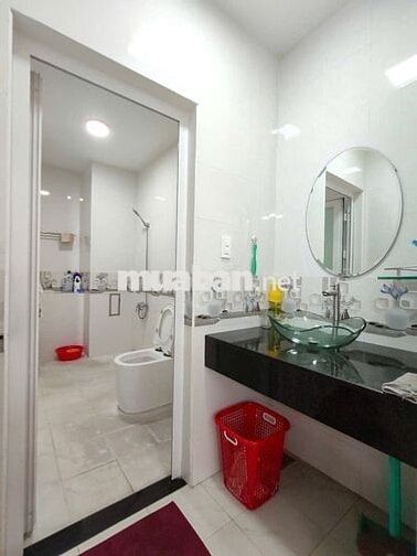 Nhà 4 Tầng Mặt Tiền Trần Thị Năm, Quận 12, 100m2, 10Tỷ9