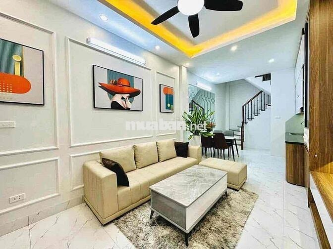 BÁN NHÀ - Phố Minh Khai - Nhà Mới 4 Tầng - 35m2 - Gần Phố - GIÁ TỐT