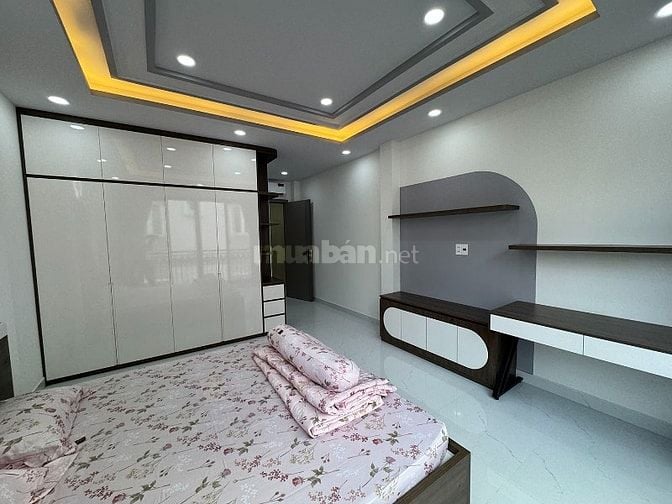 3 lầu t.kế Singapore full nội thất ccấp hẻm xe hơi Khu VIP Quang Trung