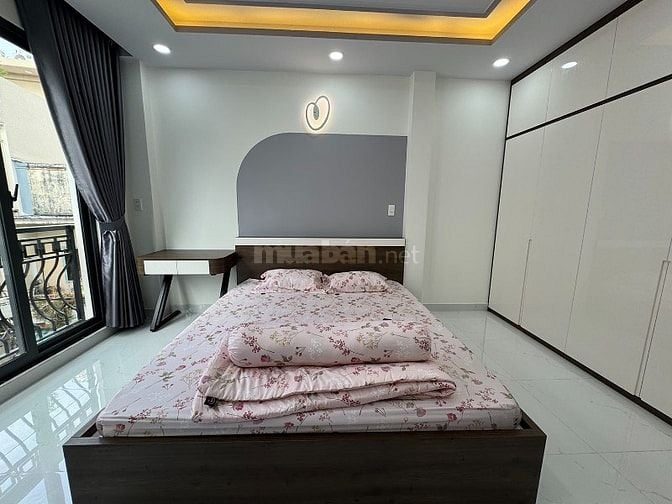 3 lầu t.kế Singapore full nội thất ccấp hẻm xe hơi Khu VIP Quang Trung