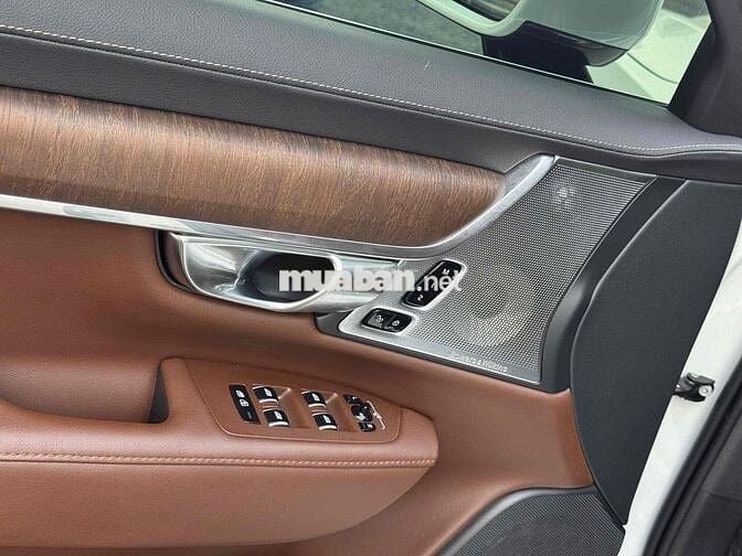 Volvo S90 2022 LWB Ultimate B6 AWD - Bank 90%