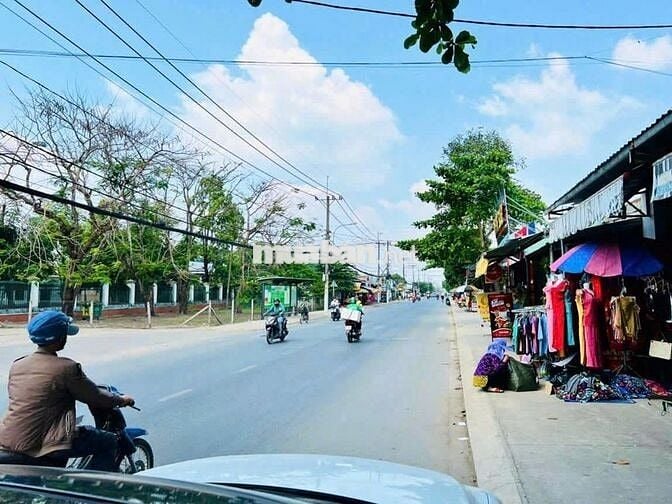 CÔ NĂM VỀ QUÊ VỚI GIA ĐÌNH, GỬI BÁN LÔ ĐẤT 174M2 MT LÊ THỊ NGHIÊN, SHR