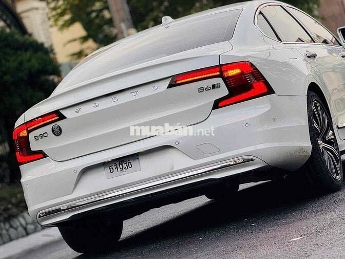 Volvo S90 2022 LWB Ultimate B6 AWD - Bank 90%
