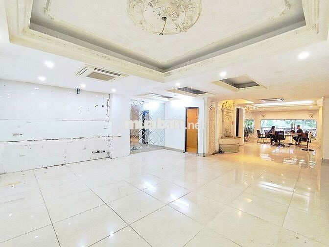 Cho thuê văn phòng Lê Trọng Tấn 100m2 16r view hồ thoáng đẹp sàn vuông